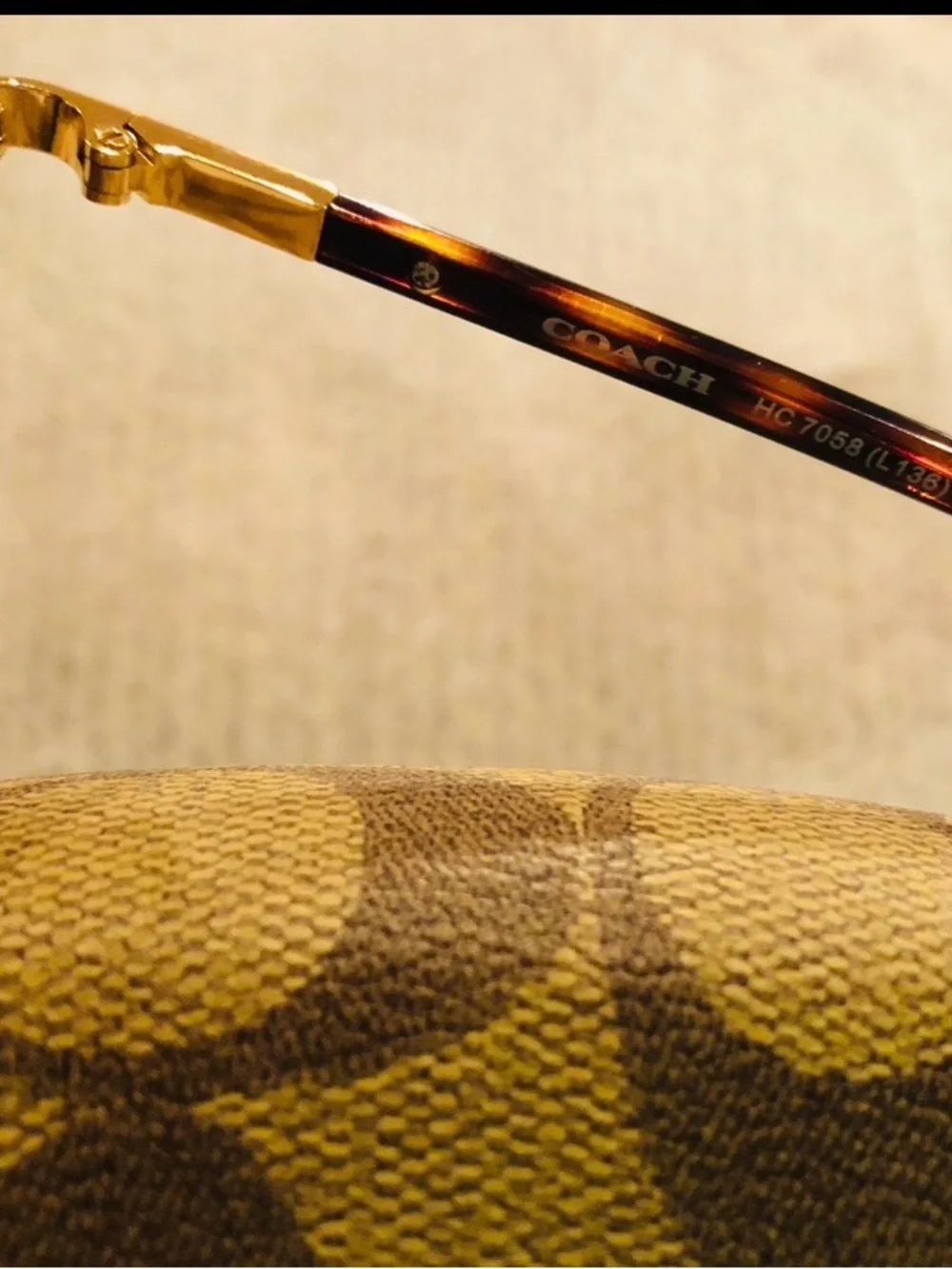 New Coach Gold Frame Brown Gradient Aviator Sunglasses with Signature Case